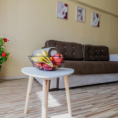 Apartament Centru - Cec Lägenhet Craiova Exteriör bild