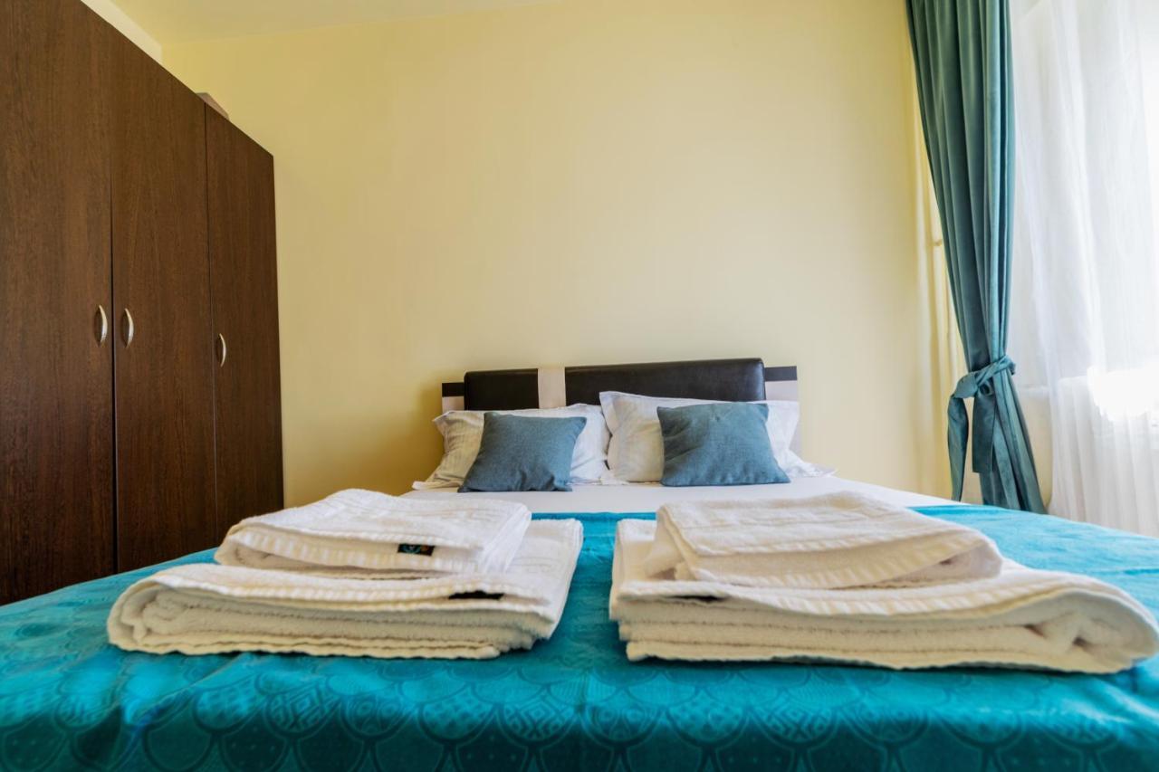 Apartament Centru - Cec Lägenhet Craiova Exteriör bild